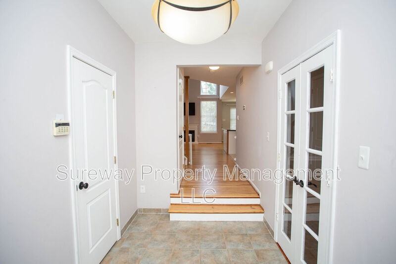 103 Kennedy Ln - Photo 3 of 50