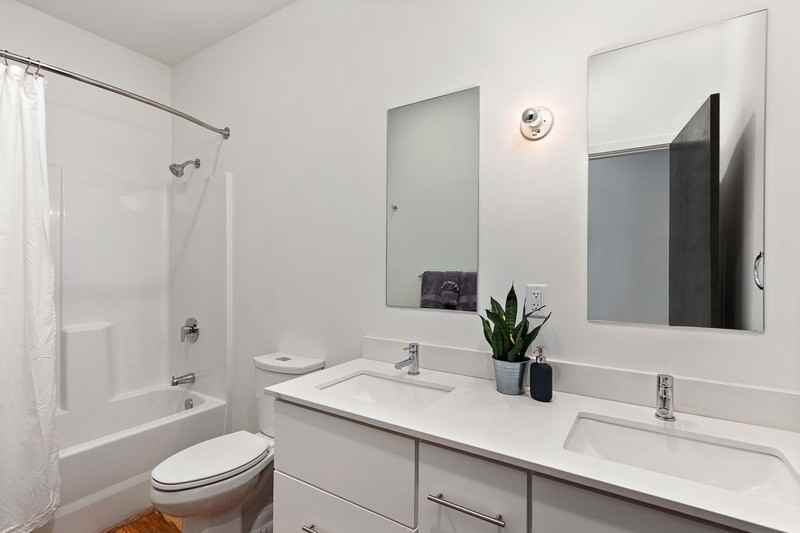 1108 E 30th St #218 - Photo 3 of 22