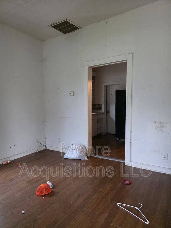 1410 E Chaffin St - Photo 5 of 5