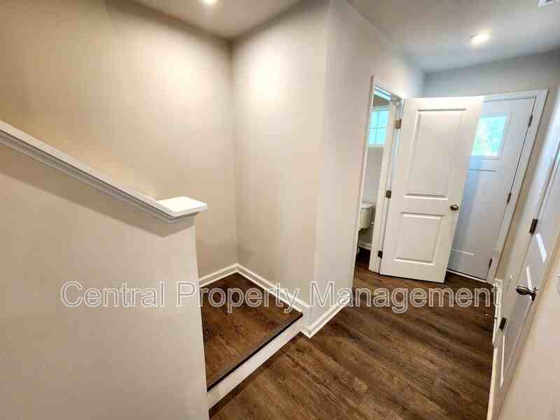 165 Sarnesfield Way - Photo 6 of 50