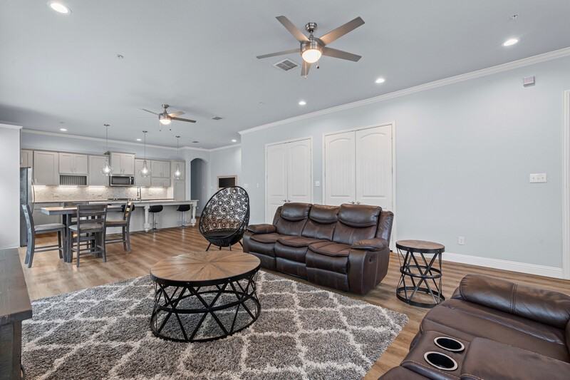 3322 S University Dr - Photo 4 of 18