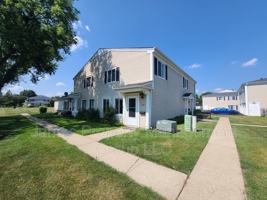 featured image of 1557 Quaker Ln