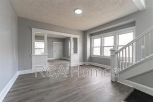 1037 N Parker Ave - Photo 1 of 1