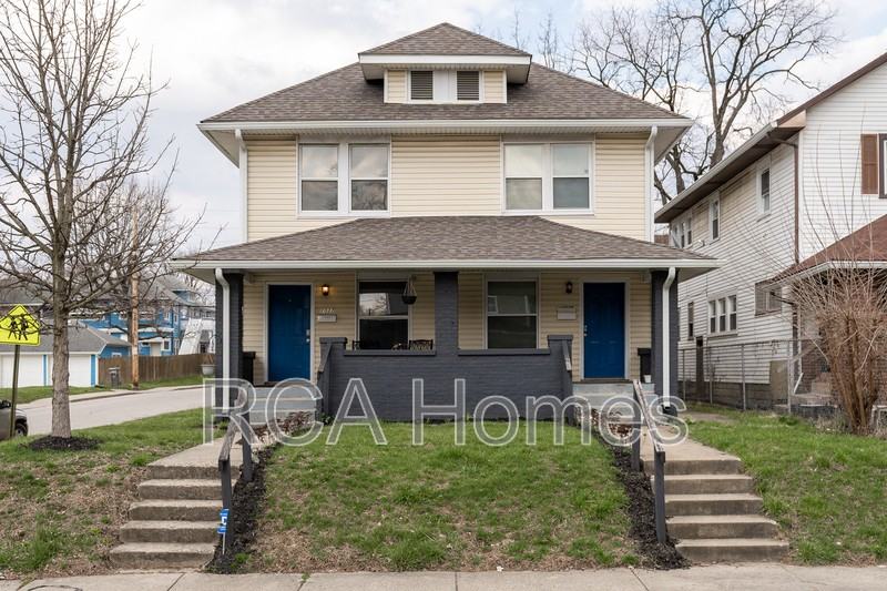 1037 N Parker Ave - Photo 4 of 12