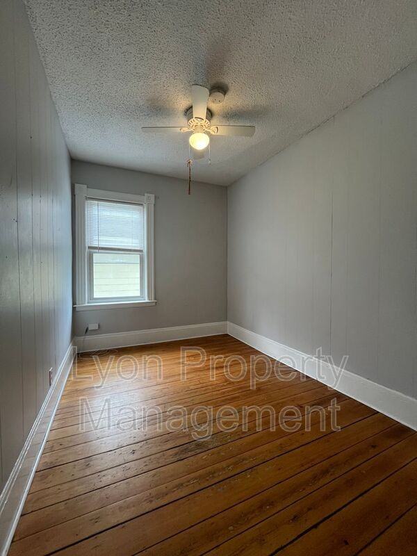 276 Hunt St #2F - Photo 7 of 10