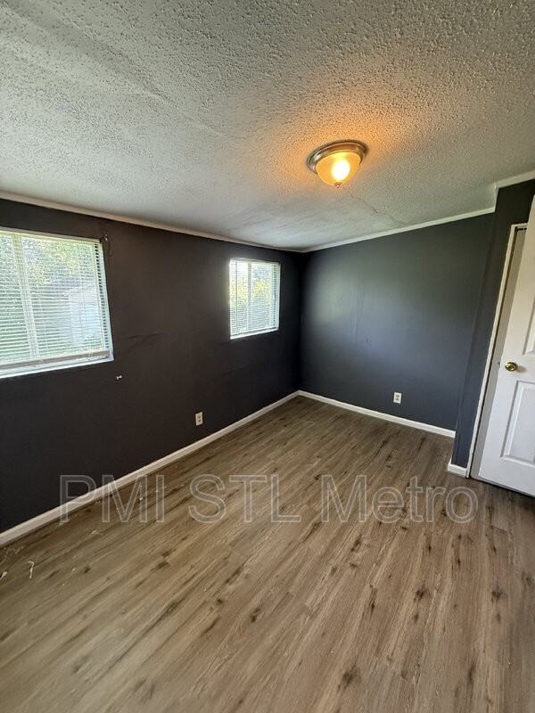 1256 Gimblin St - Photo 2 of 11