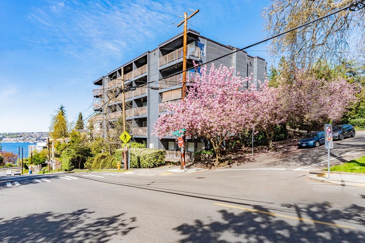 Lakeview Place - Photo 6 of 7