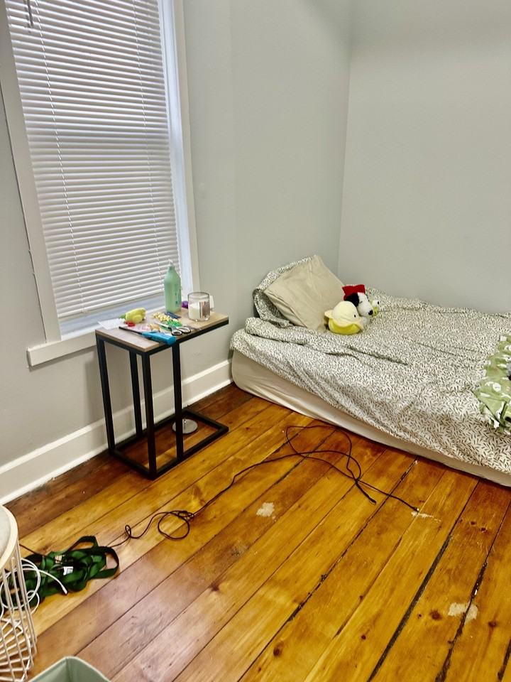 2216 W 24th - Photo 6 of 8