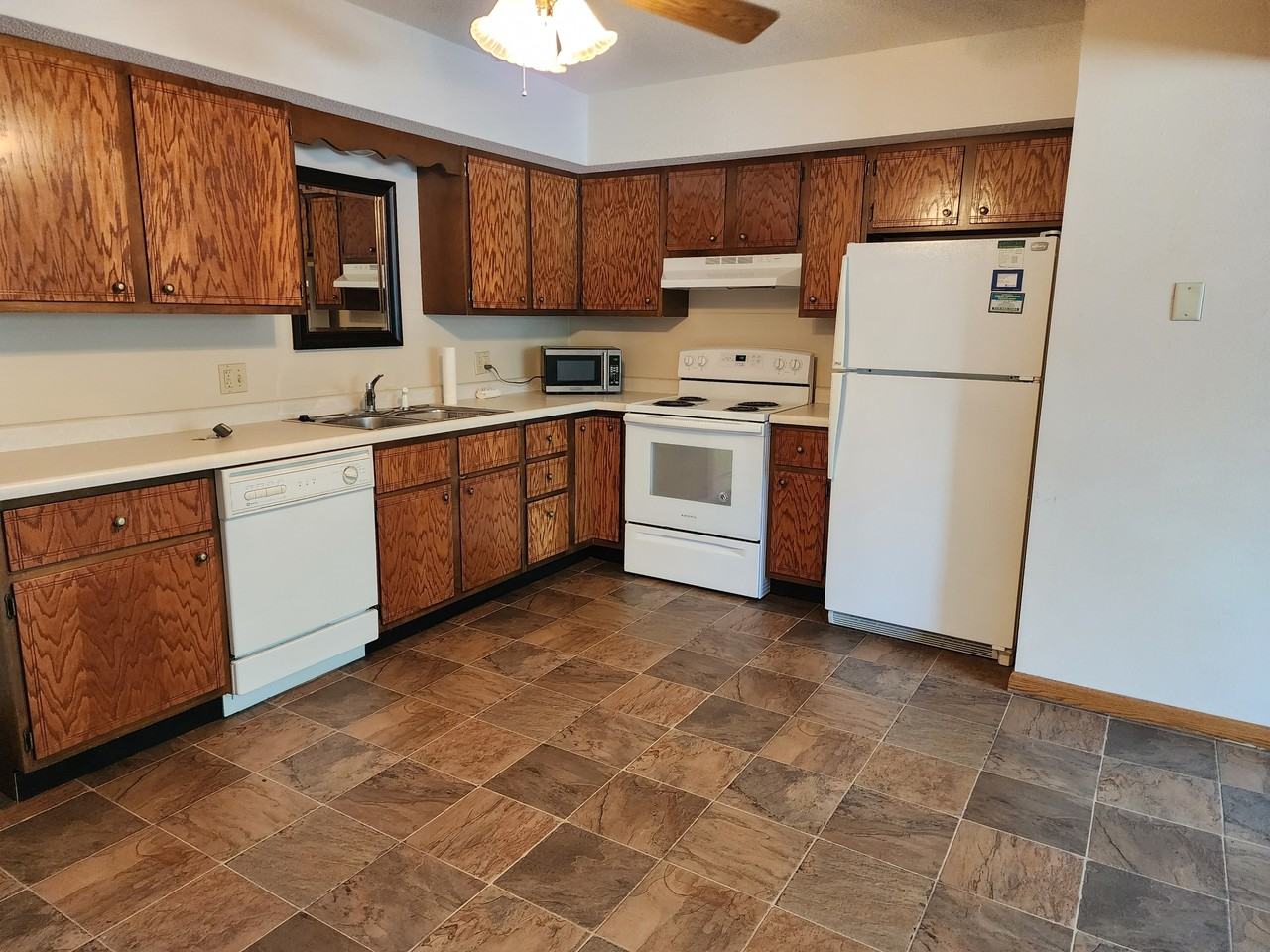 1722 Seneca Street - Photo 2 of 5