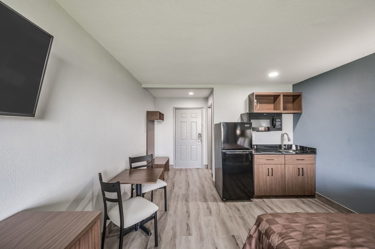 The Studios At Channelview - Photo 3 of 5