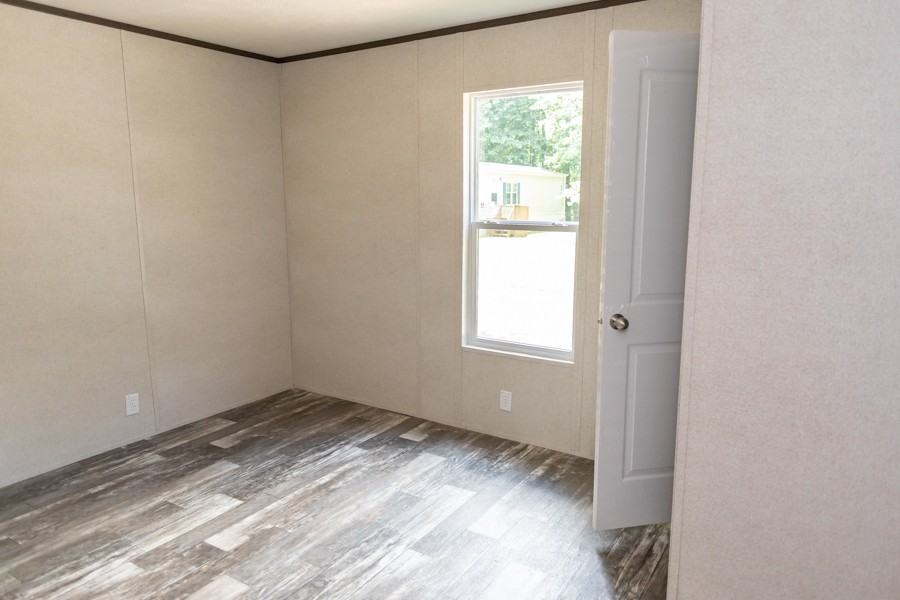 268- 1754 Zion Road - Photo 5 of 12