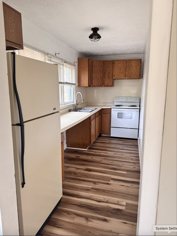 248 North Main Street - Photo 4 of 9