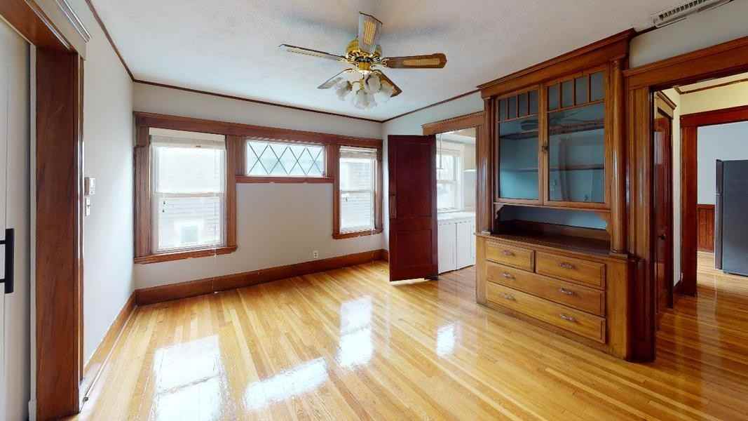 74 Harlow Street Unit 1 - Photo 4 of 7