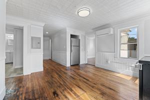 featured image of 38 New York St