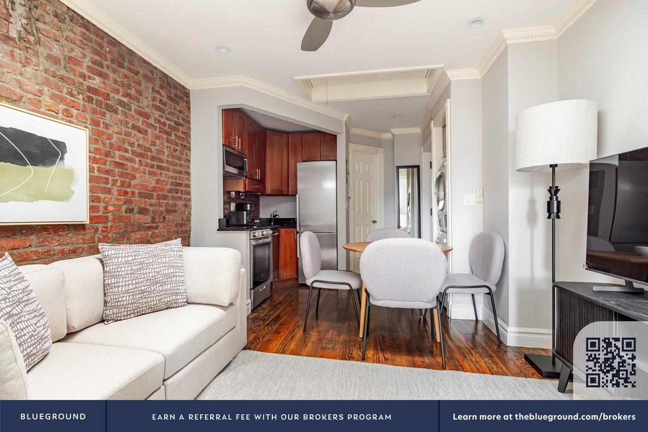 234 West 14th Street - Photo 5 of 19