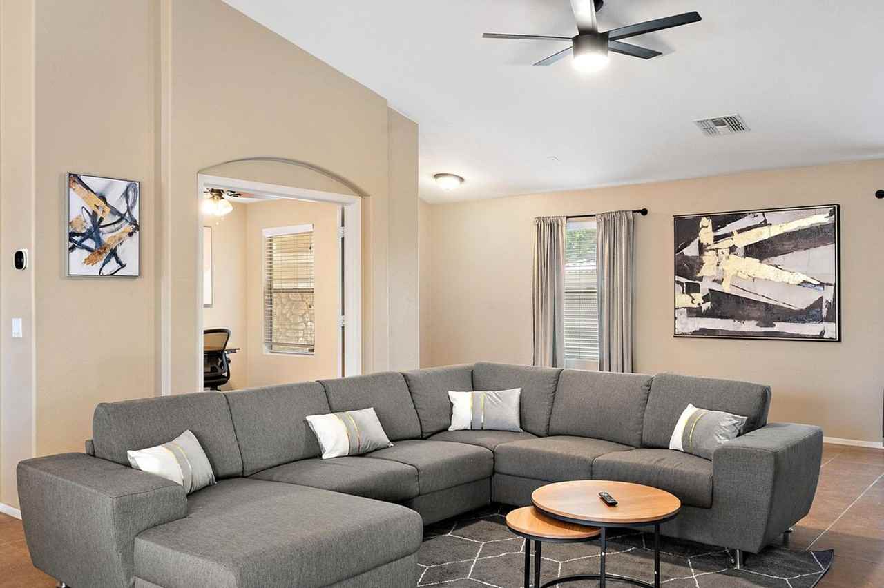 2949 E Crescent Way #1244319P - Photo 2 of 44