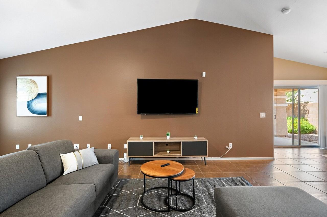 2949 E Crescent Way #1244319P - Photo 4 of 44