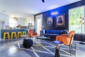 featured image of 52 Waller Street