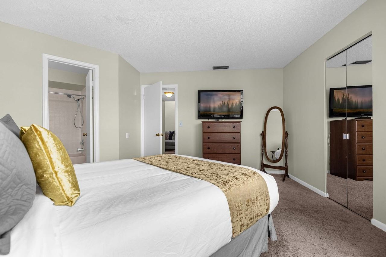 3841 Atrium Dr #1564828P - Photo 6 of 36