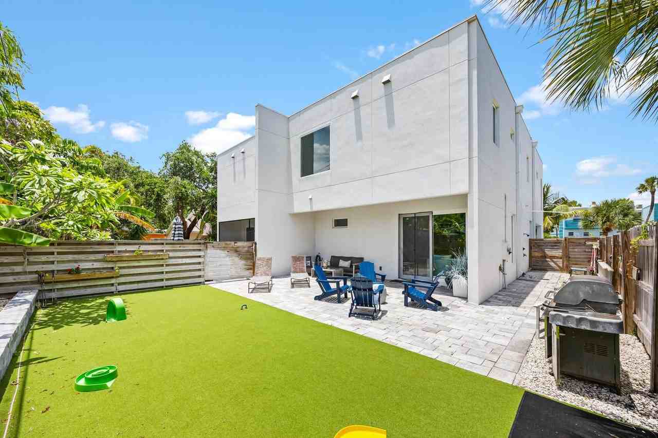 317 Fillmore Ave #1245235P - Photo 3 of 48