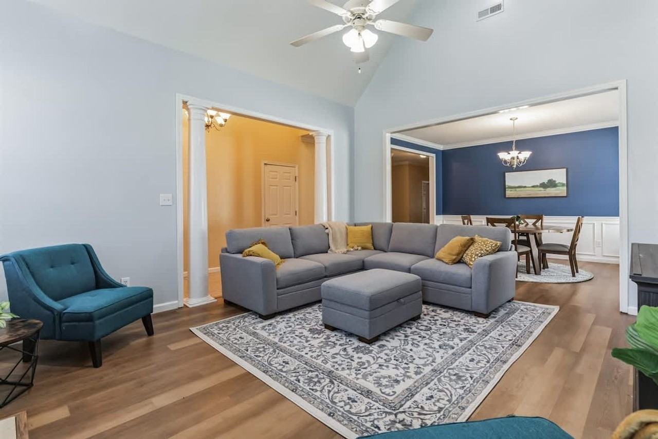 15881 Elaine Ct #1250617P - Photo 6 of 41