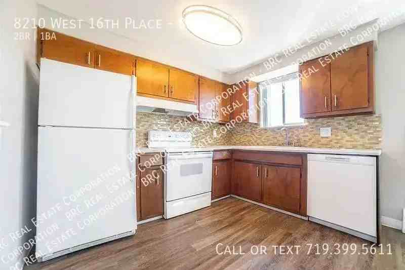 COTTONWOOD APARTMENTS - Photo 2 of 15