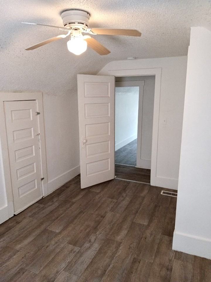 949 West Decatur Street #2 - Photo 3 of 19