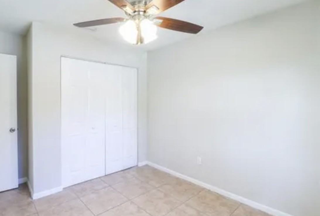 905 Northeast 209th Street - Photo 3 of 16