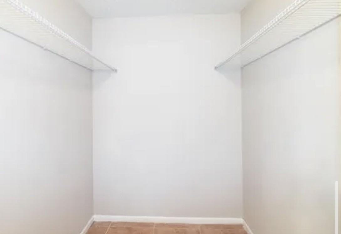 905 Northeast 209th Street - Photo 5 of 16