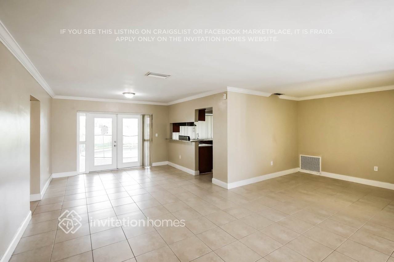 8950 Sw 53rd St - Photo 3 of 17