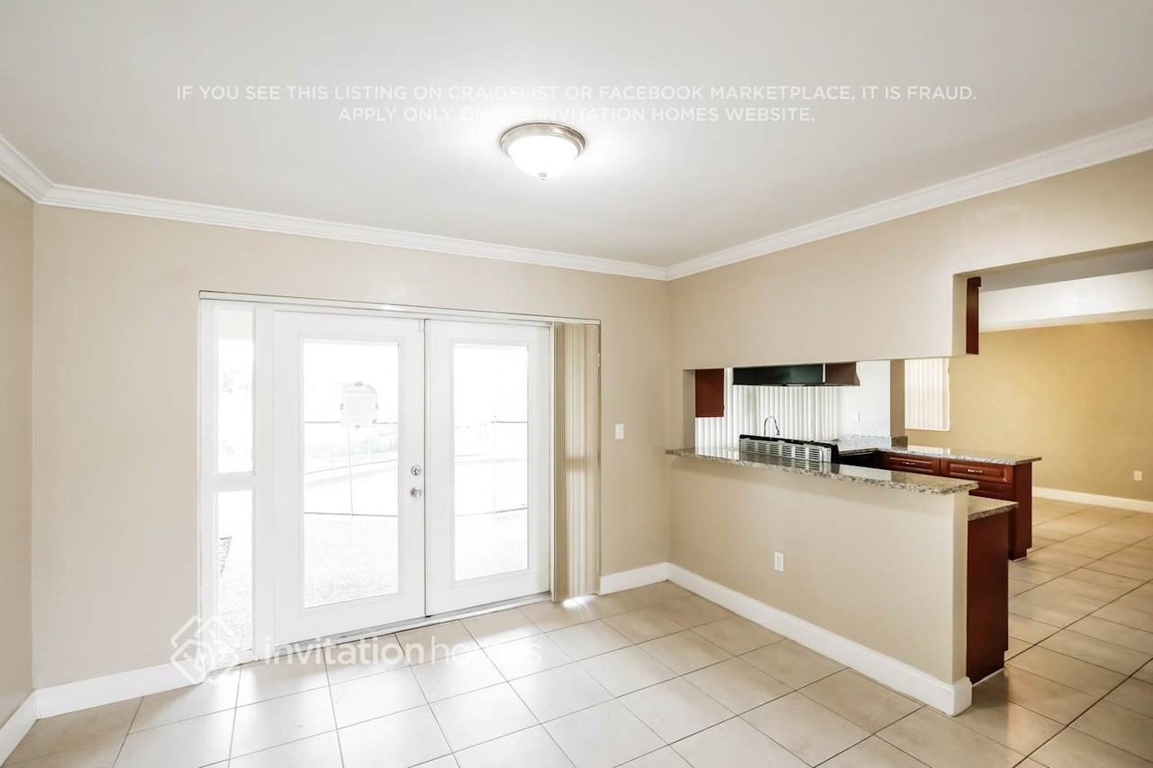 8950 Sw 53rd St - Photo 5 of 17