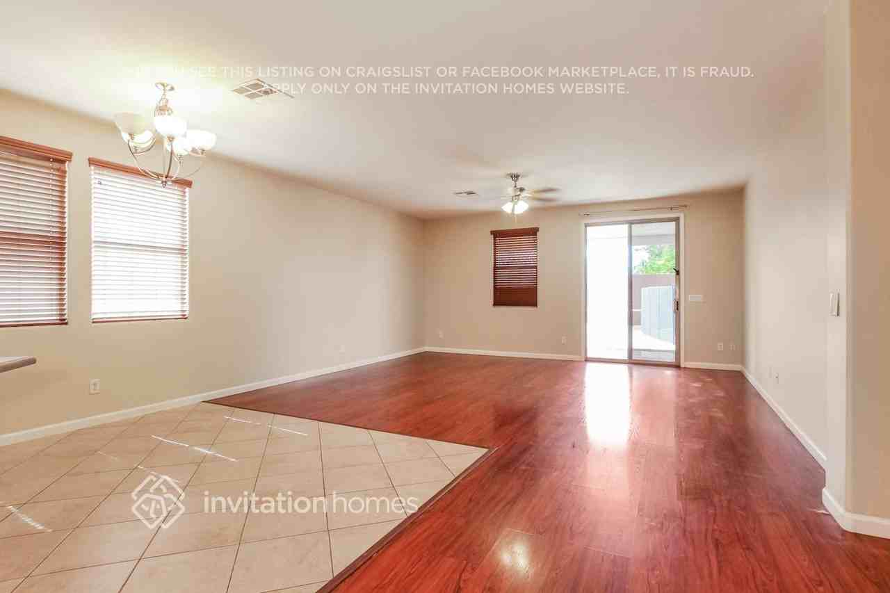 45667 W Tucker Rd - Photo 4 of 10