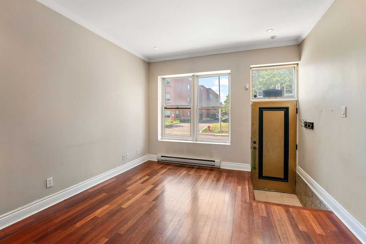 371 Avenue Clarke - Photo 4 of 9