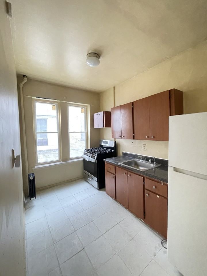 888 Belmont Avenue #1 - Photo 6 of 7