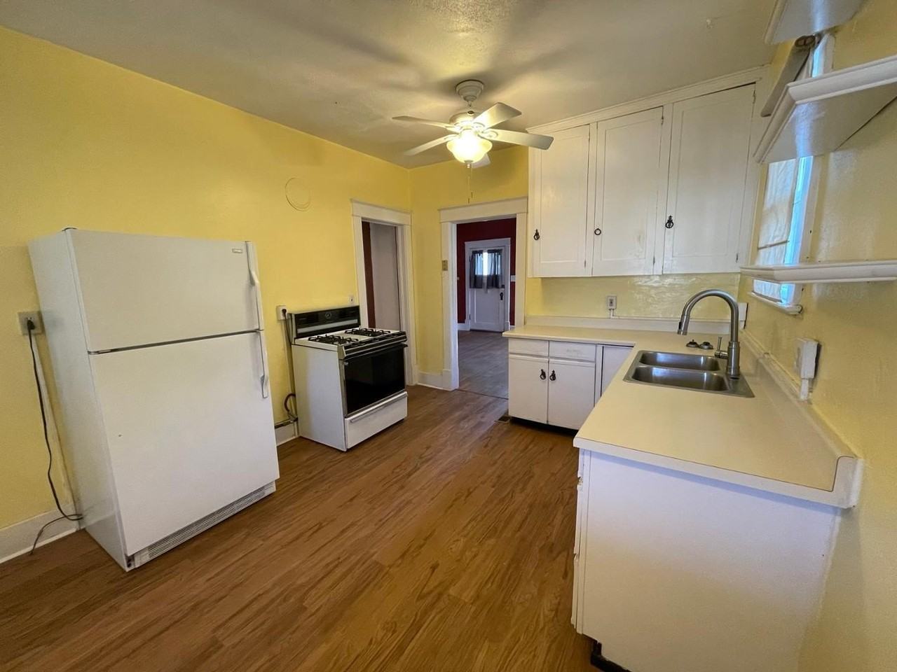 123 Maple St Se - Photo 6 of 36