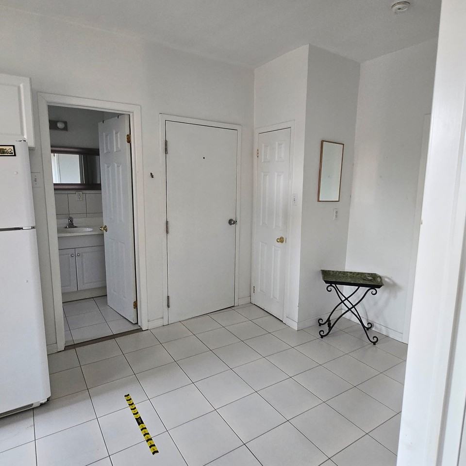 5 Colbourne Street #14 - Photo 2 of 14