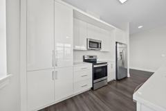 121 34th St #303 - Photo 1 of 1