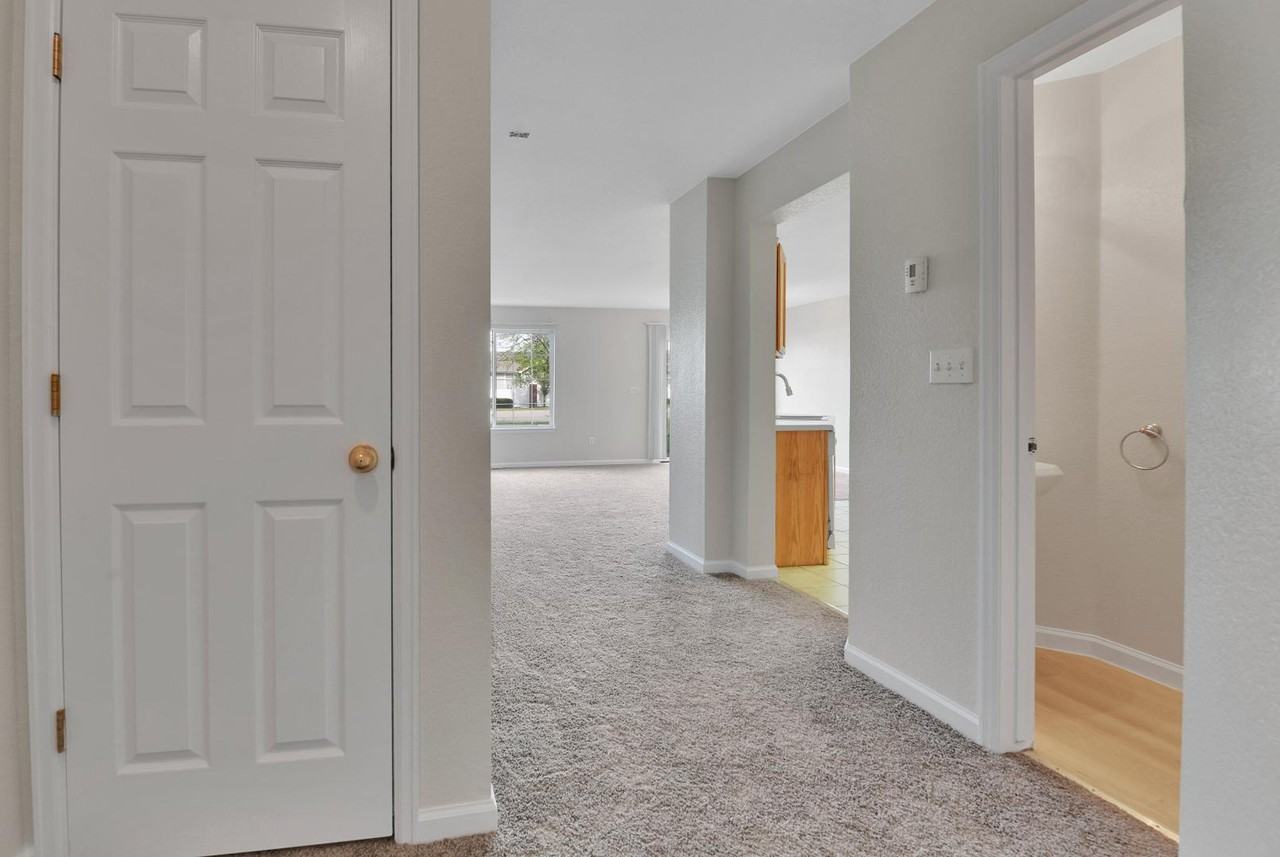 1308 S Danube Way Unit 105 - Photo 5 of 20
