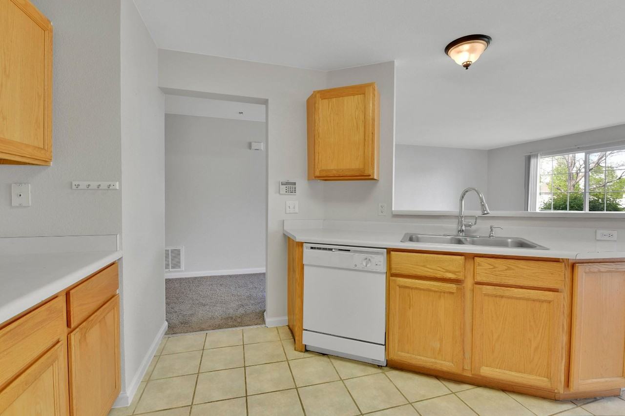 1308 S Danube Way Unit 105 - Photo 6 of 20
