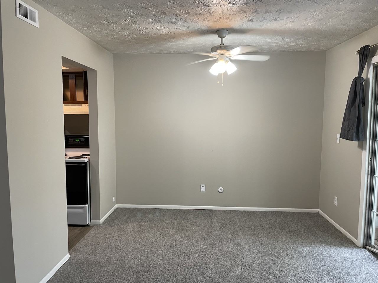 1326 Black Forest Dr #B - Photo 4 of 12