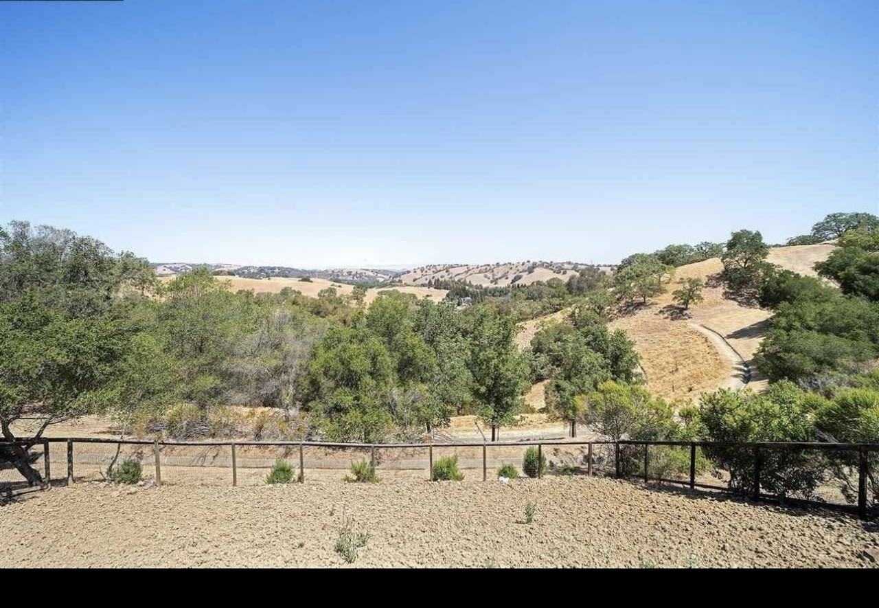 1274 Sunrise Ridge Dr #NA - Photo 2 of 28