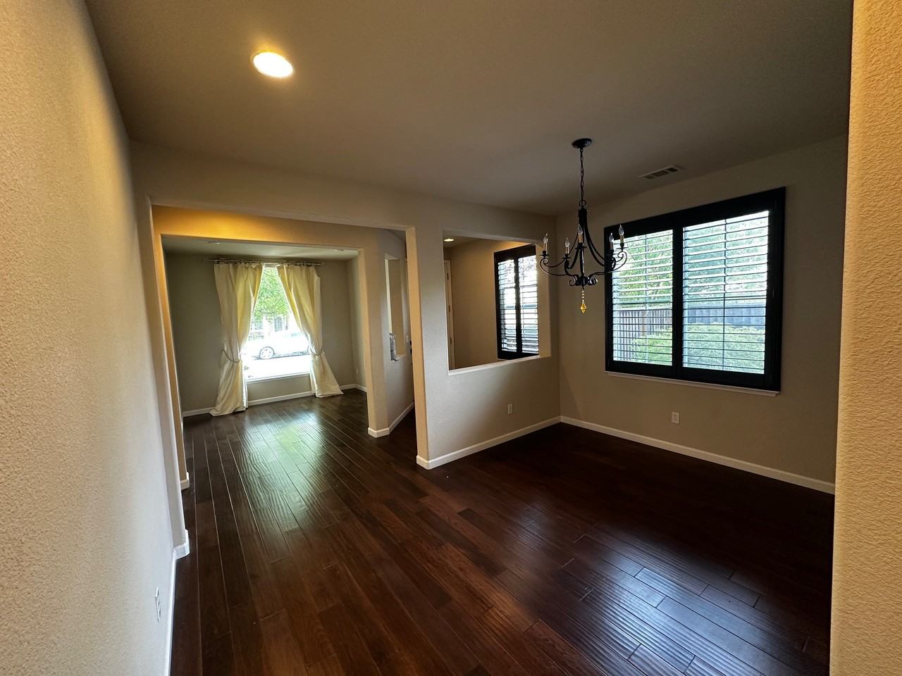 133 Paddington Ct #NA - Photo 2 of 11