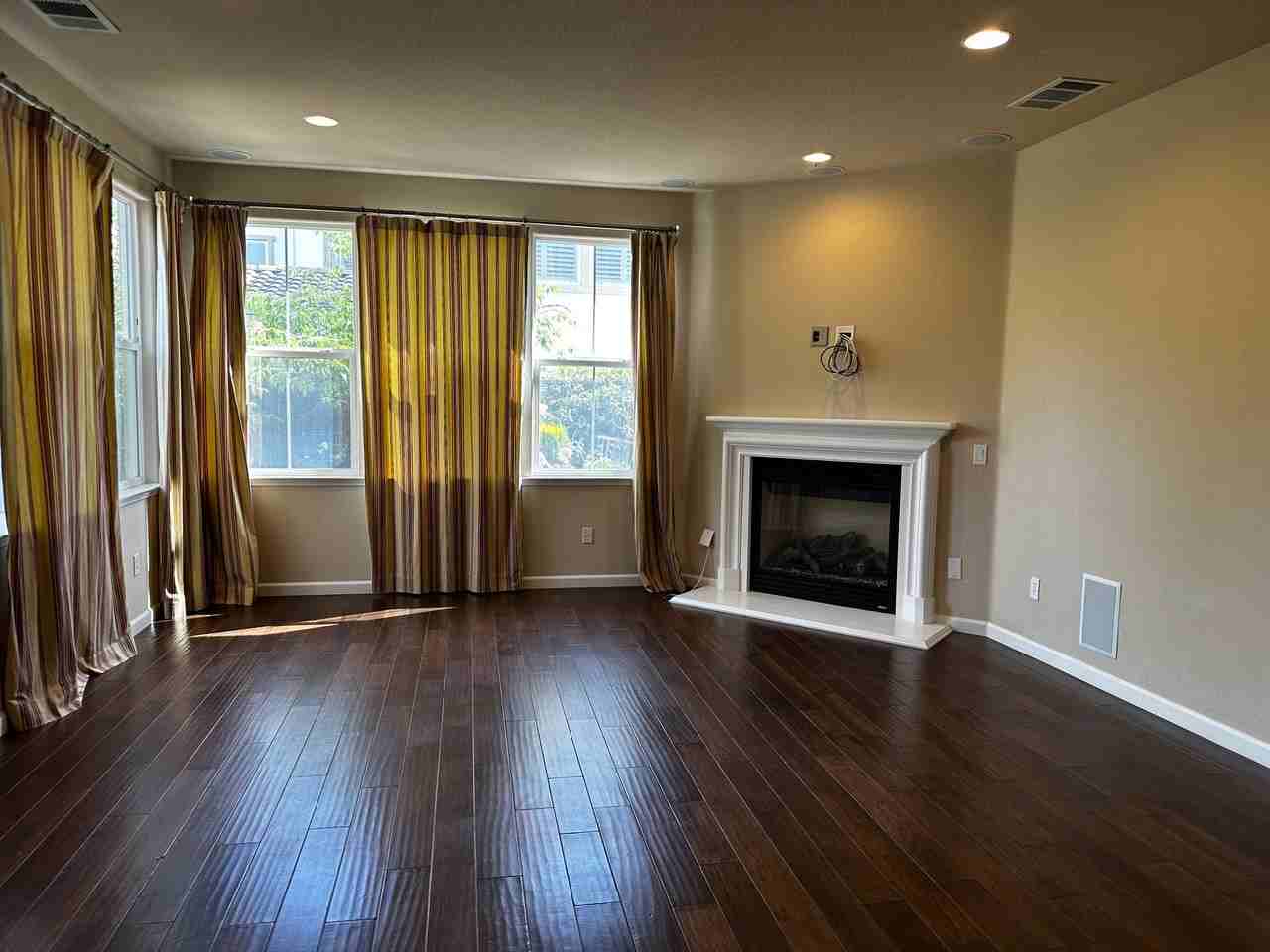 133 Paddington Ct #NA - Photo 3 of 11