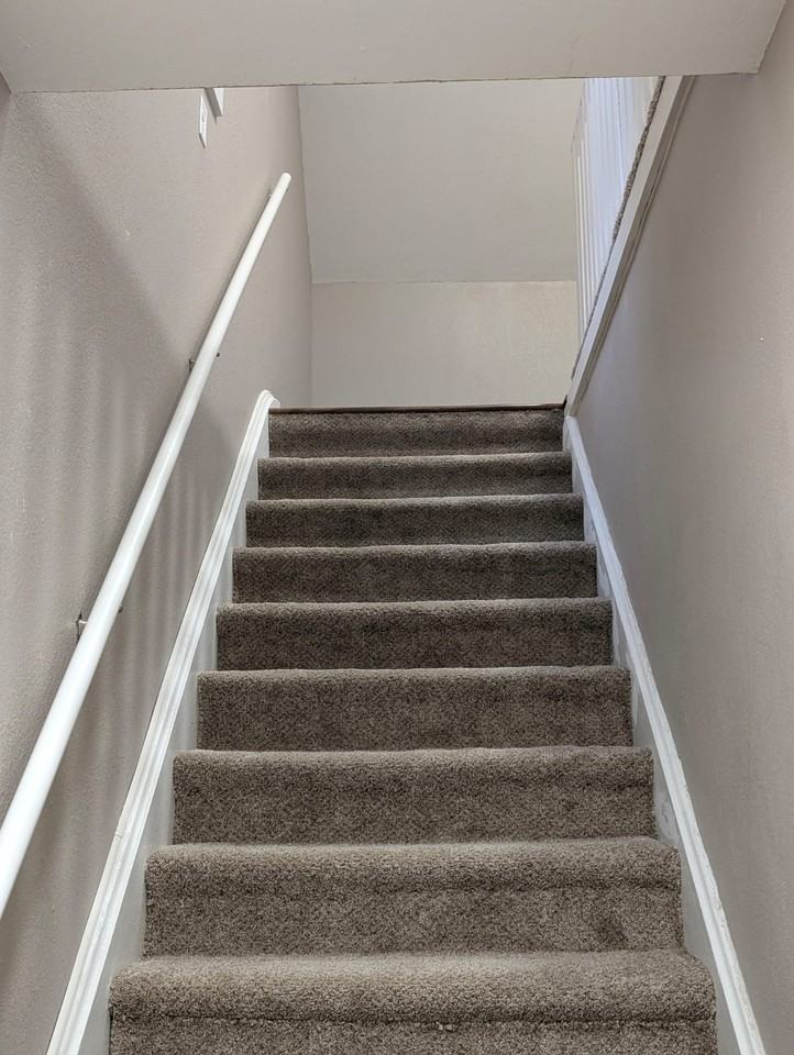 527 E Clarke St #NA - Photo 3 of 10