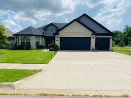 featured image of 2403 Sw Elington St #NA