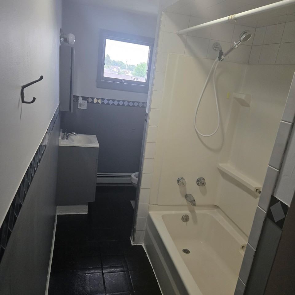 410 Moosic Rd #NA - Photo 3 of 11