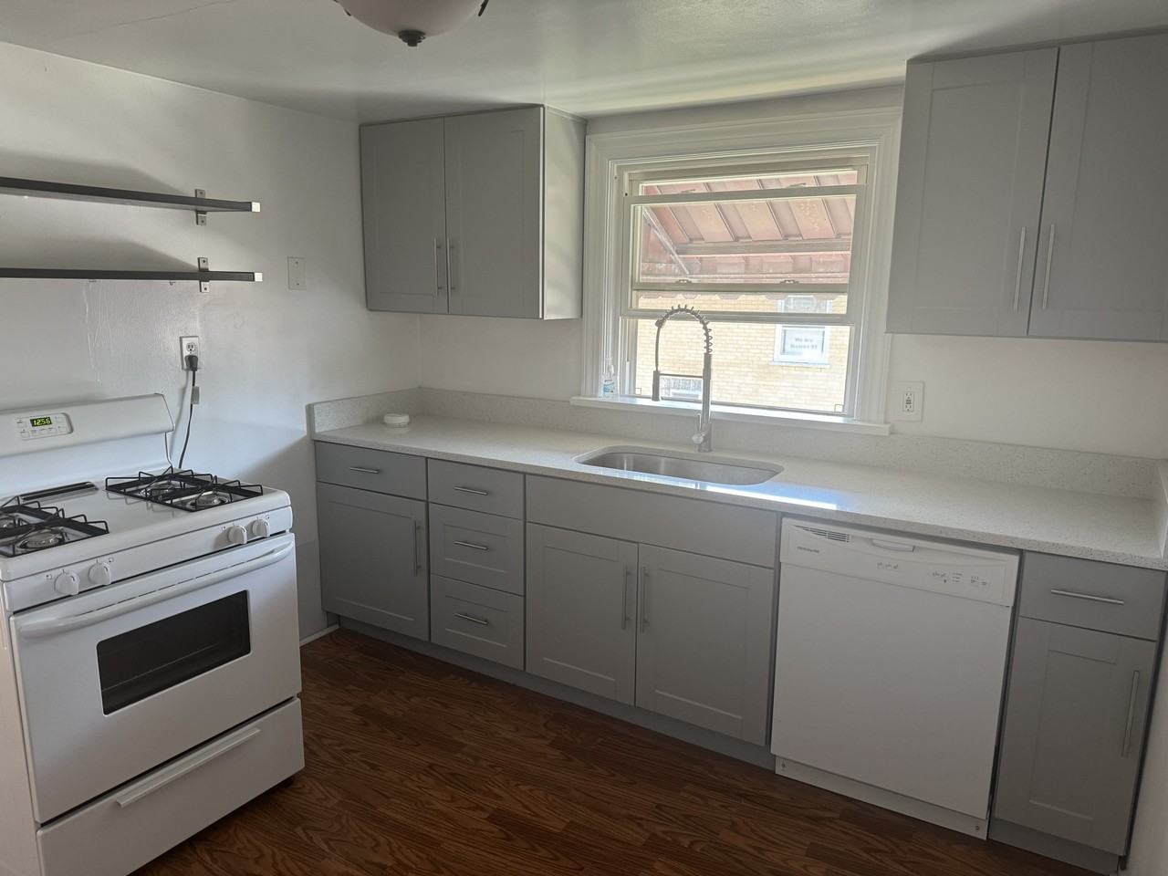 1107 Hannah Ave #2 - Photo 5 of 7
