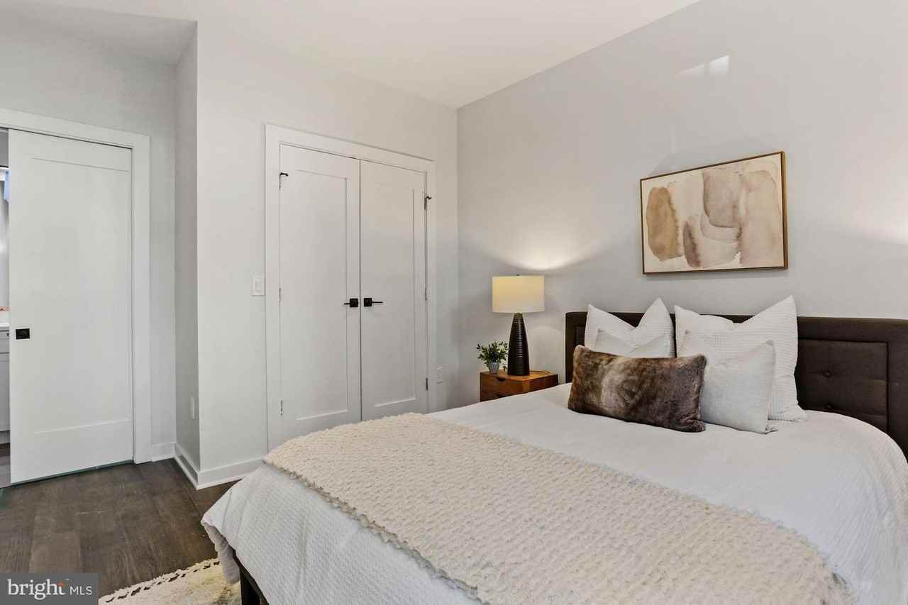 2612 University Pl Nw #1 - Photo 2 of 17
