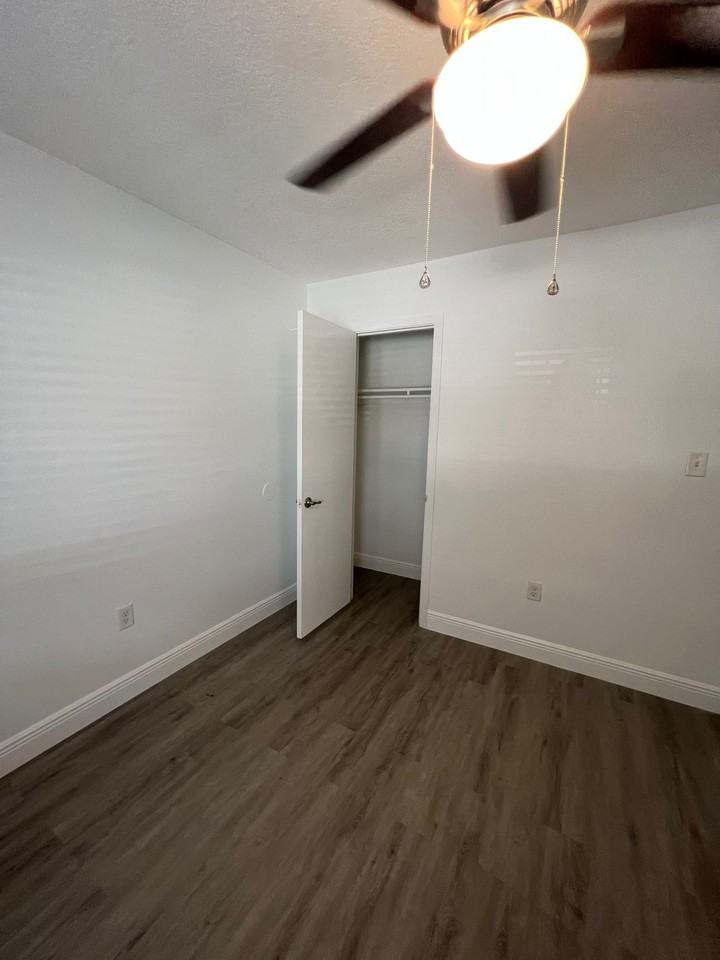 1918 Conway Rd #5 - Photo 3 of 25