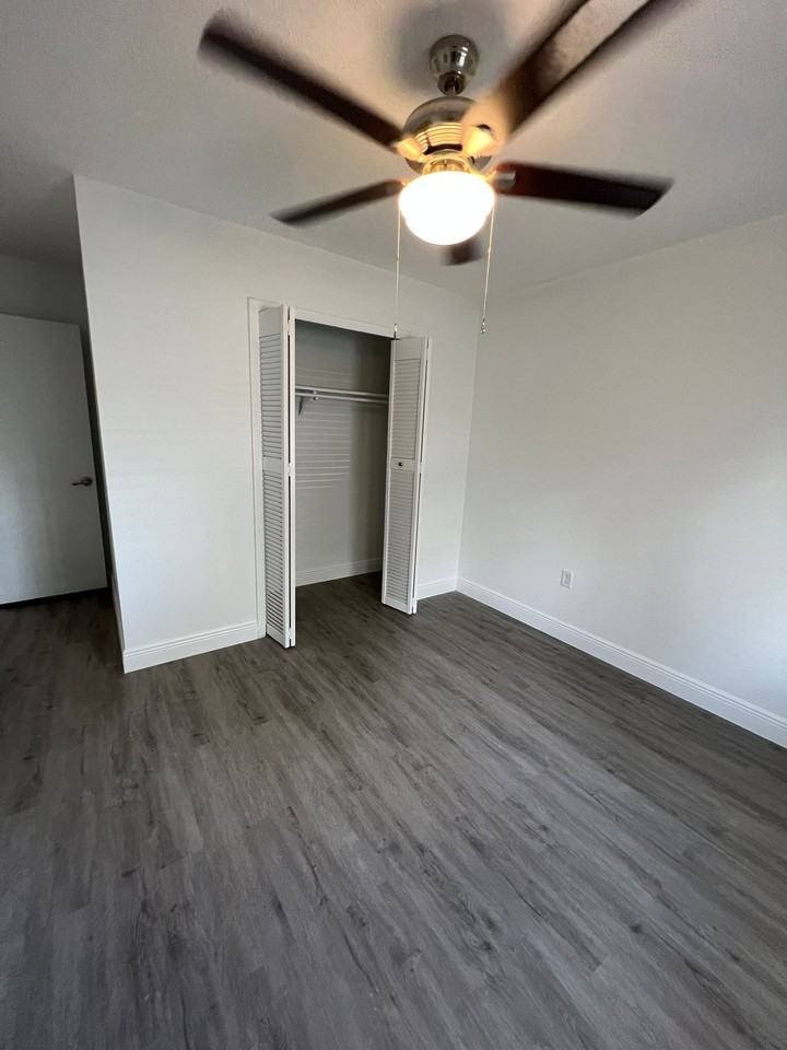 1918 Conway Rd #5 - Photo 5 of 25